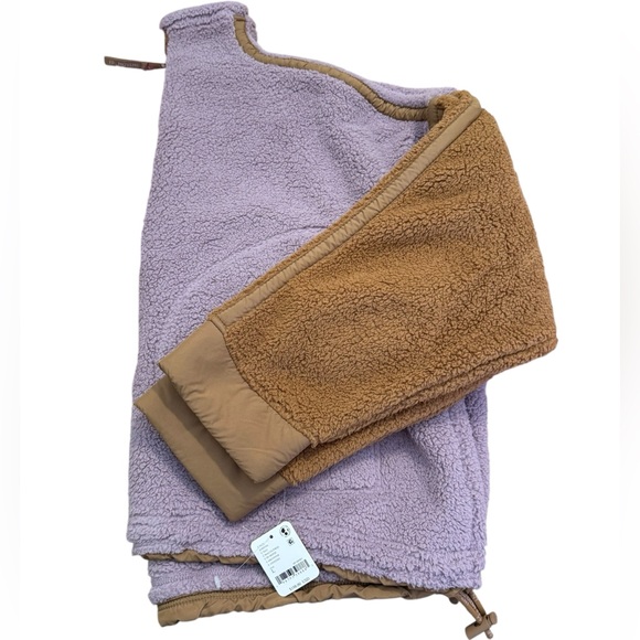 NWT 🏷️ Free People Movement Mountain High
Logo Half Zip Fleece - Picture 6 of 14